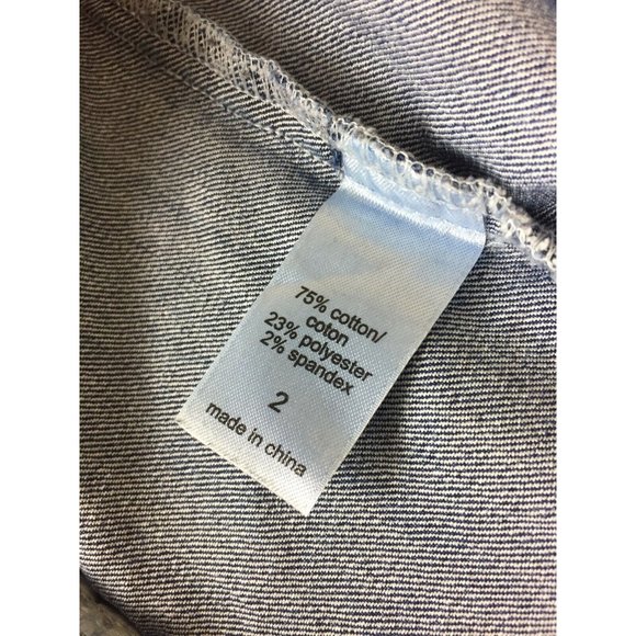 $50 Maurices Women's Blue Denim Distressed Jean Jacket Size 2 - Picture 10 of 10